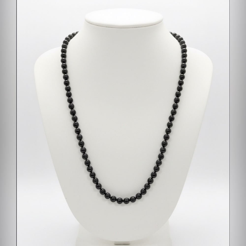 Vintage Onyx Individually Strung & Knotted Long Necklace 32" w/gold pearl clasp